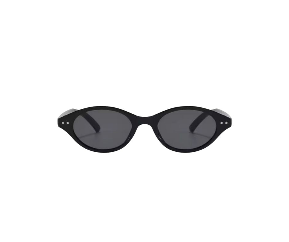 MYTHU In Black