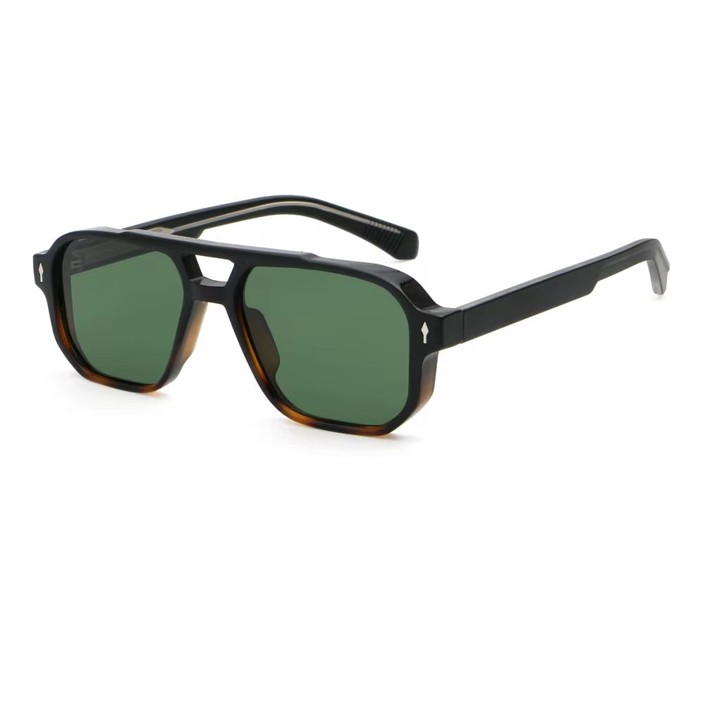 Eclipse in Black Green
